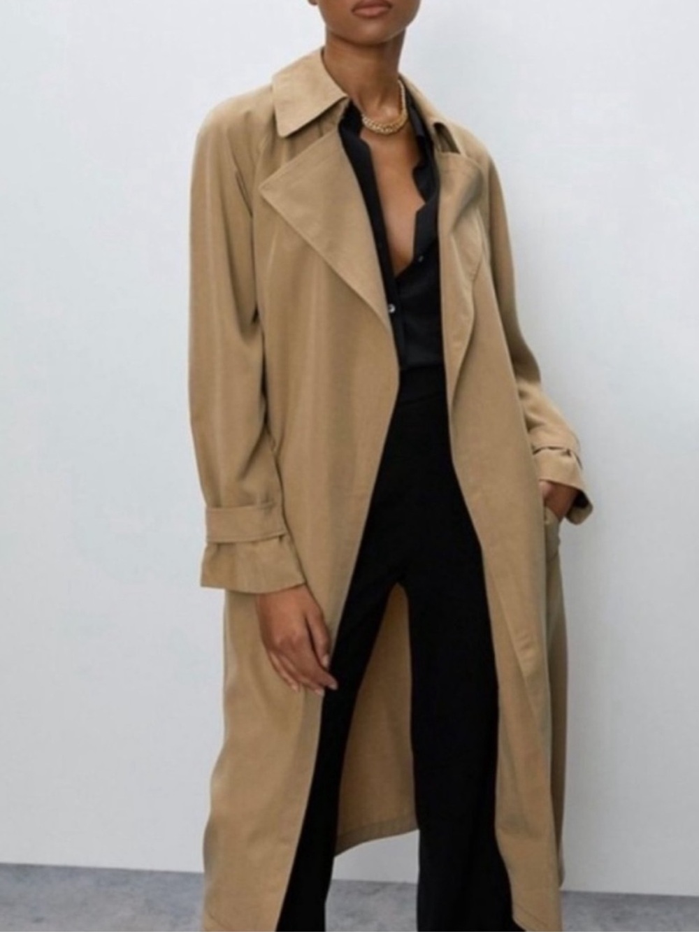 Aritzia Babaton Lawson Trench Coat – Tan – Draped Lightweight Trench SZ L